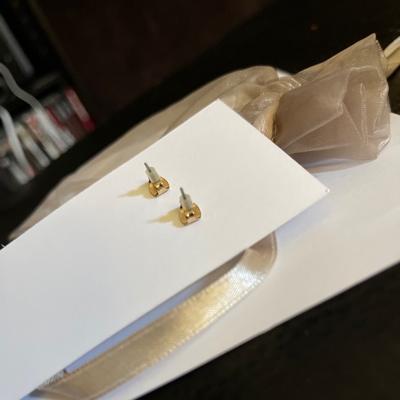 Cross Earrings - Gold toned pierced - Picture 3 of 4